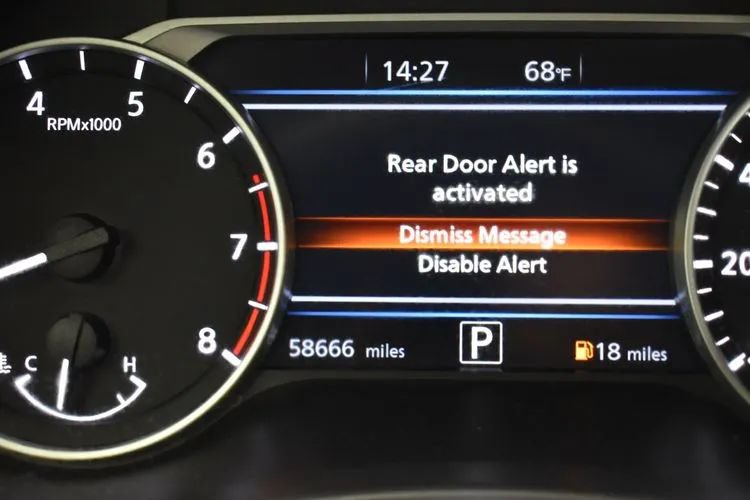 Used 2024 Nissan Sentra SV FWD image 27