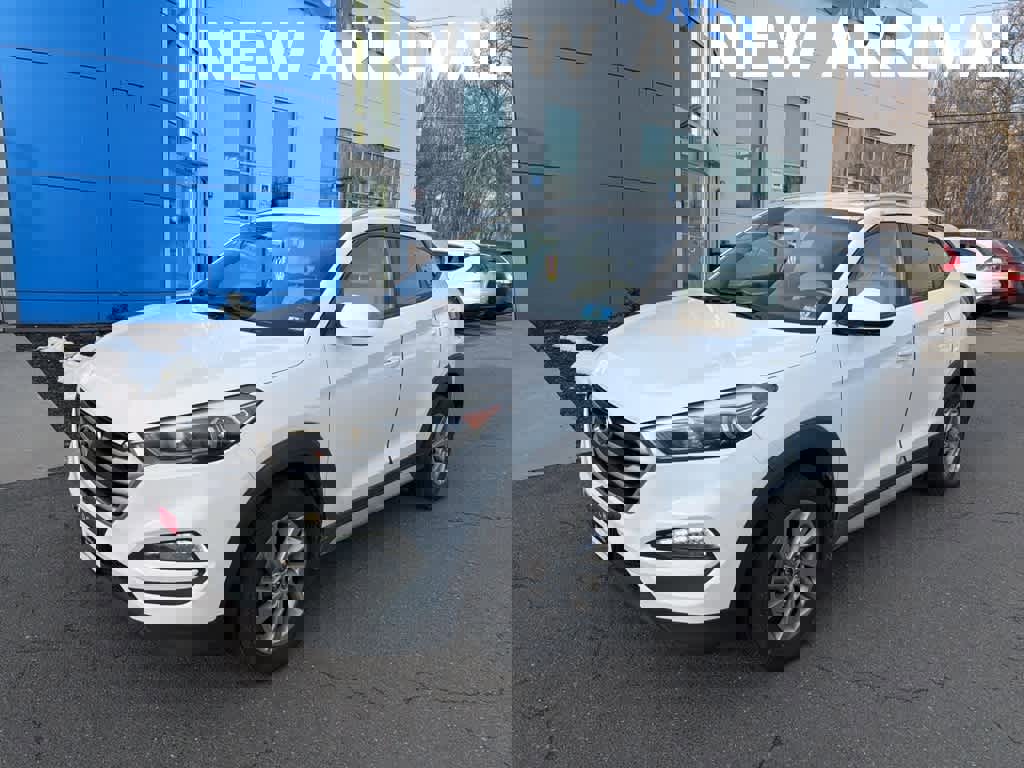 Used 2018 Hyundai Tucson SEL image 2