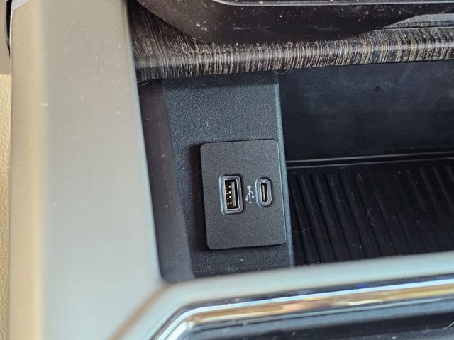 Certified 2021 Ford F250 Lariat w/ Lariat Value Package image 21