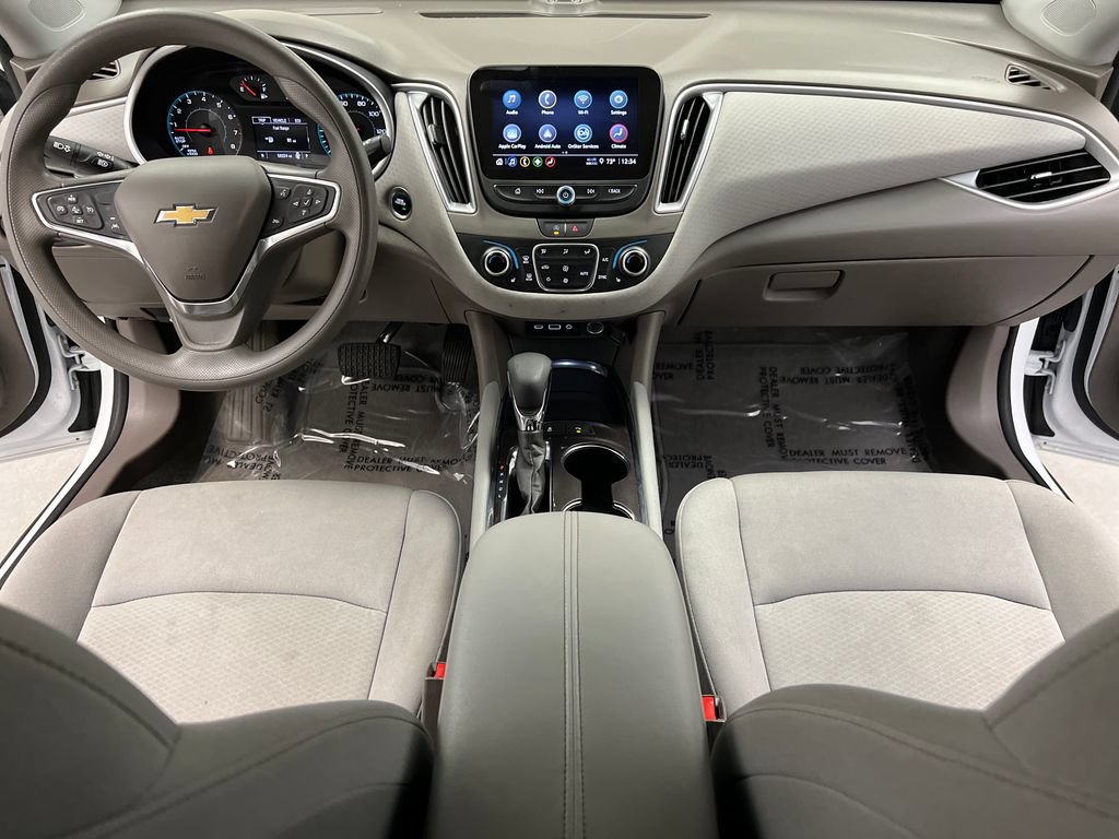 Used 2025 Chevrolet Malibu LT FWD image 39