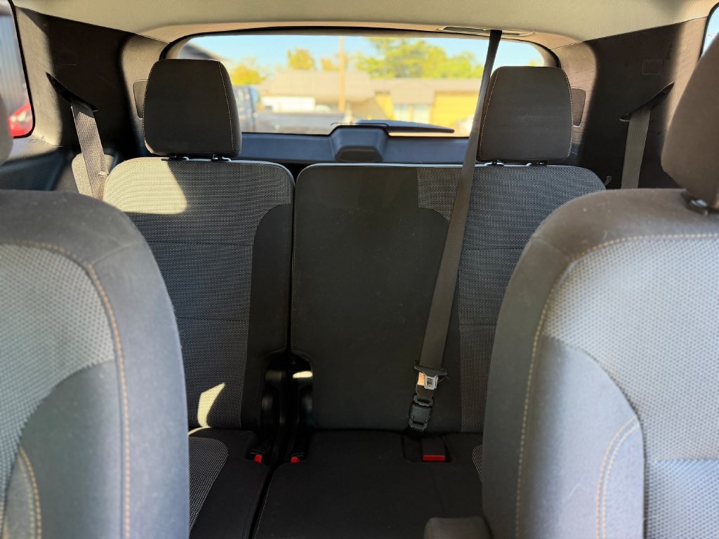 Used 2020 Chevrolet Traverse LT w/ LPO, 'HIT The Road' Package AWD/4WD image 18