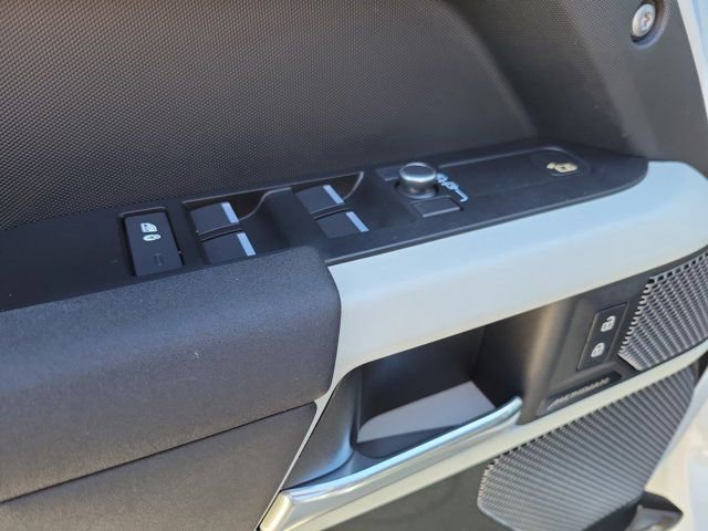 Used 2021 Land Rover Defender 110 S image 22