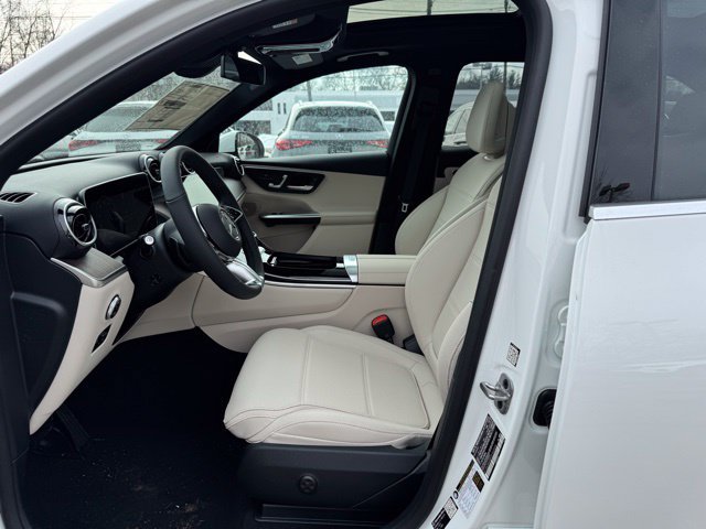 Used 2026 Mercedes-Benz GLC 300 4MATIC image 12