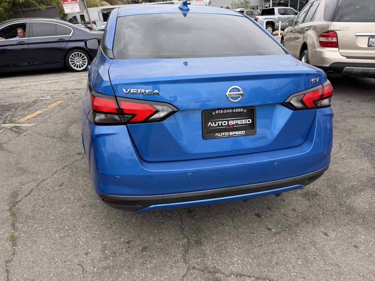 Used 2021 Nissan Versa SV FWD image 5