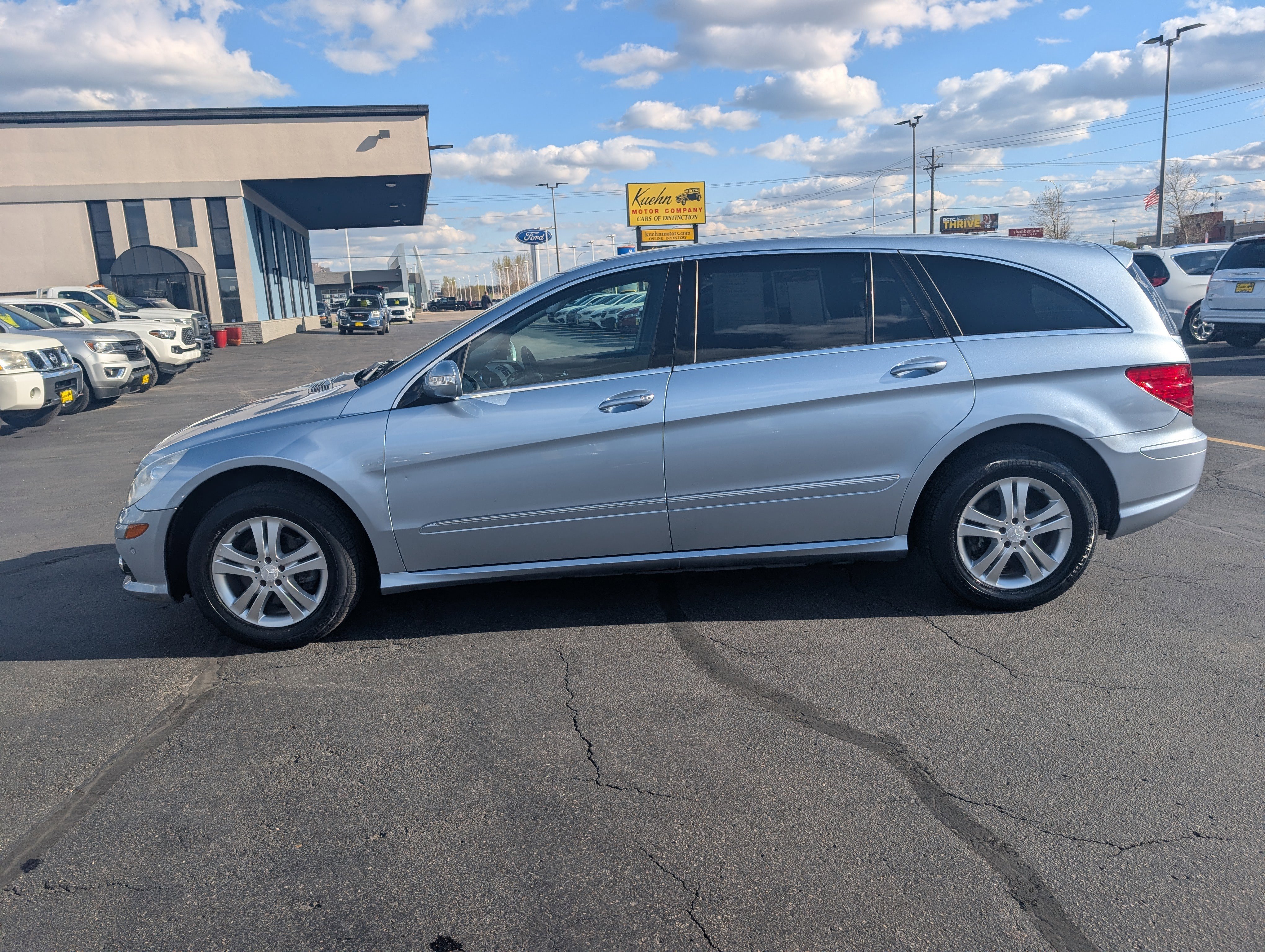 Used 2008 Mercedes-Benz R 350 4MATIC image 5