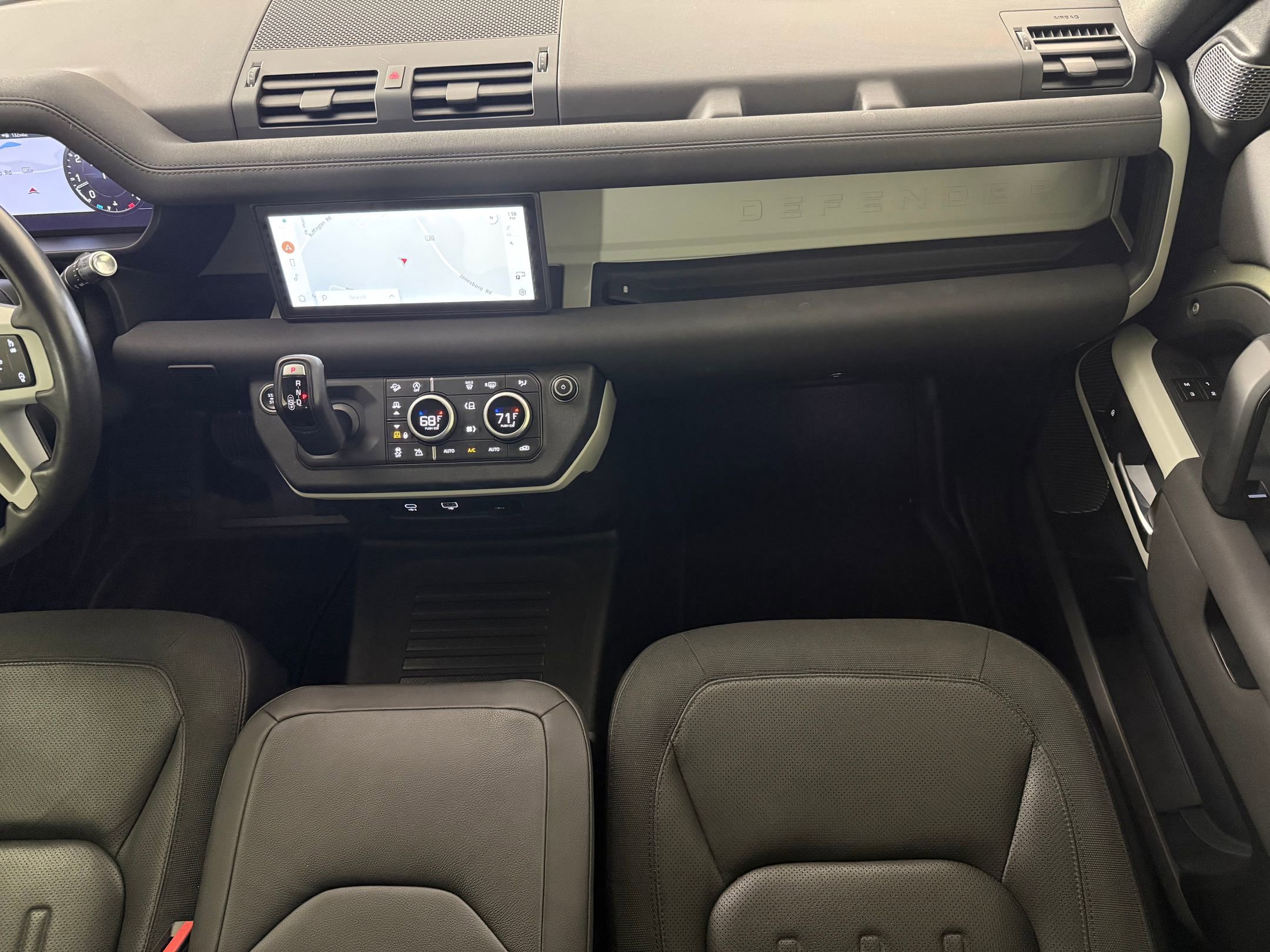 Certified 2021 Land Rover Defender 90 First Edition image 25