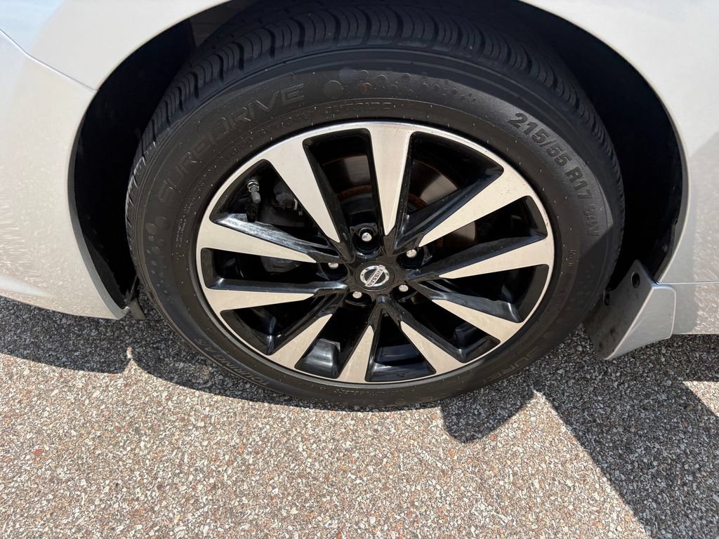 Used 2017 Nissan Altima 2.5 SV w/ Convenience Package FWD image 23