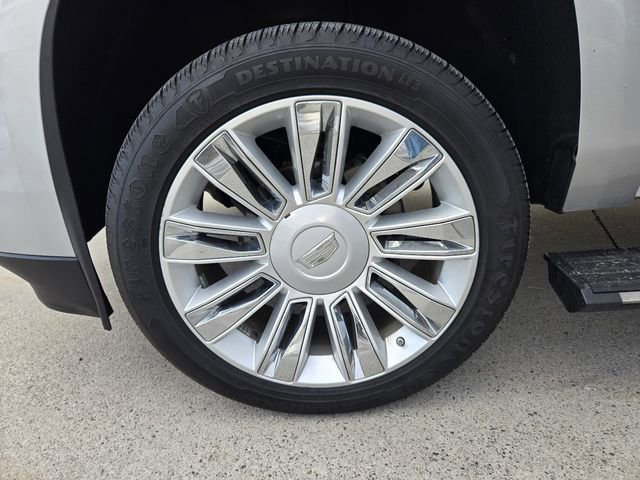 Used 2018 Cadillac Escalade ESV Platinum AWD/4WD image 8