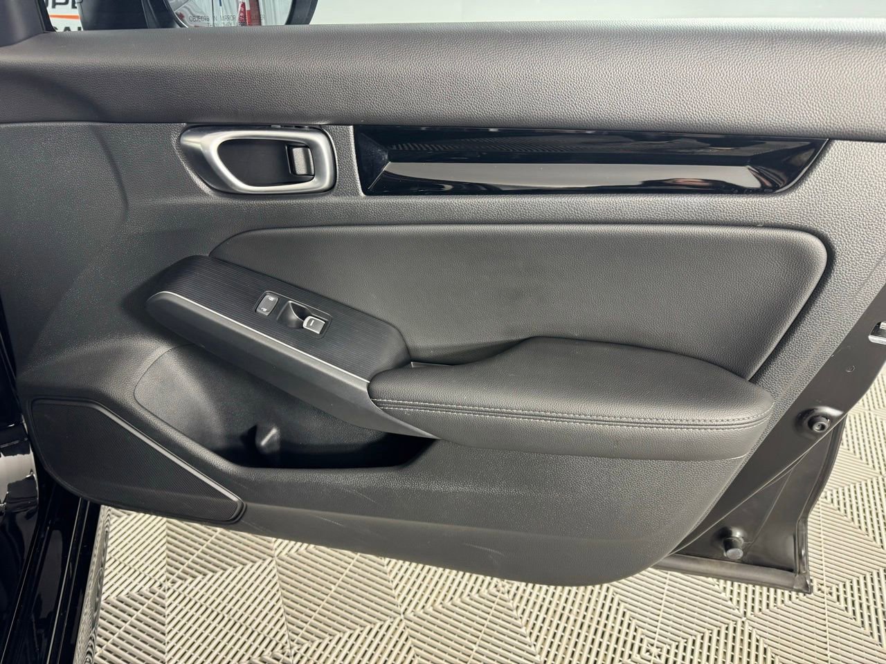 Used 2024 Honda Civic Touring image 31