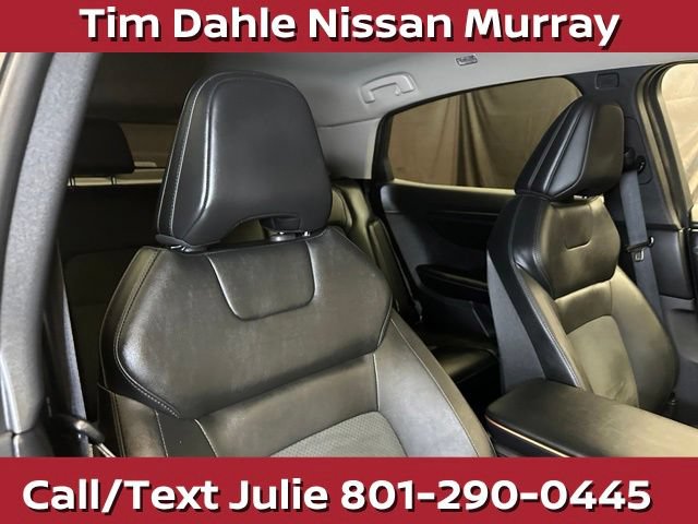 Used 2025 Nissan Ariya AWD image 16