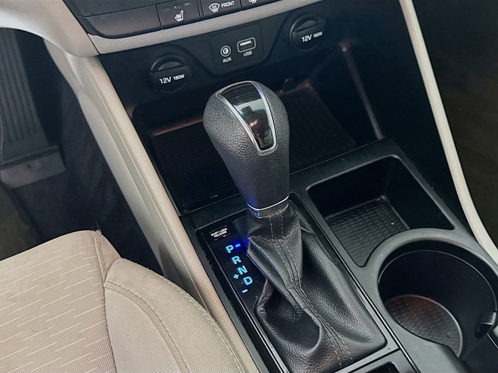 Used 2019 Hyundai Tucson Value AWD/4WD image 16