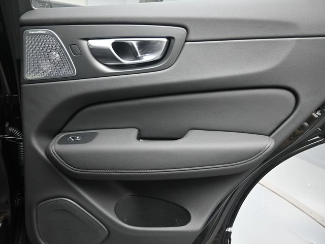 New 2026 Volvo XC60 B5 Ultra w/ Protection Package Premier AWD/4WD image 28