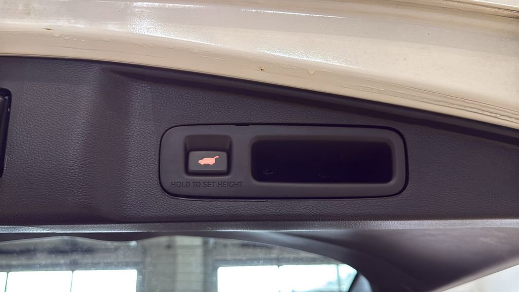 Used 2021 Honda CR-V EX-L image 17