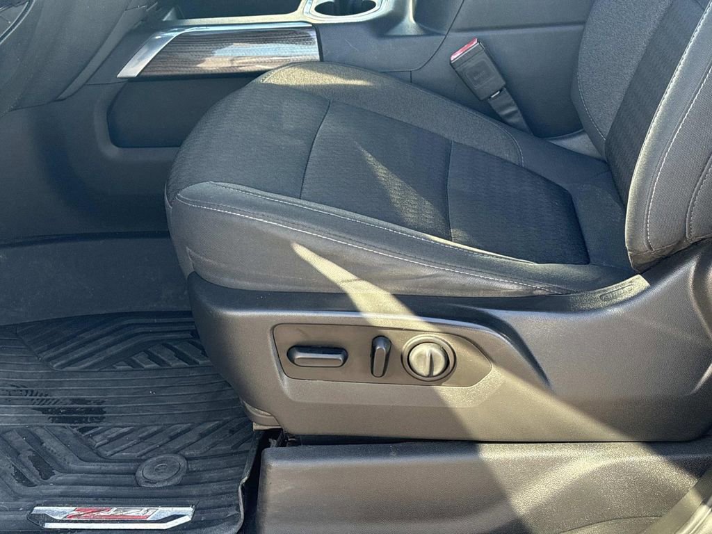 Used 2020 Chevrolet Silverado 1500 LT Trail Boss image 26