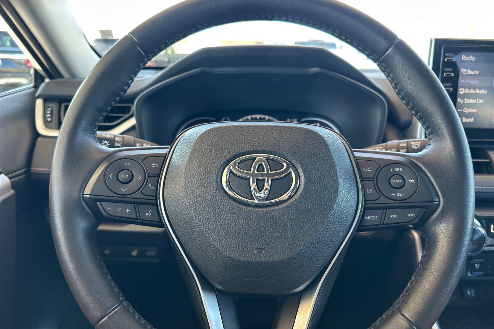 Certified 2019 Toyota RAV4 Limited AWD/4WD image 24