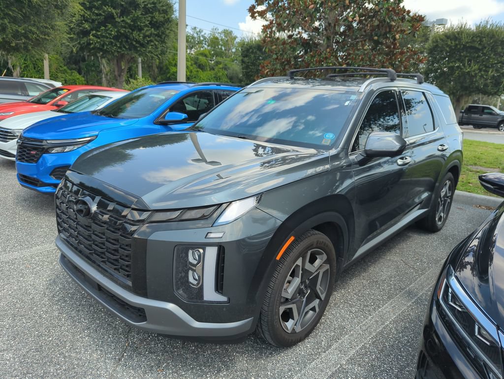 Used 2023 Hyundai Palisade SEL w/ Premium Package FWD image 5