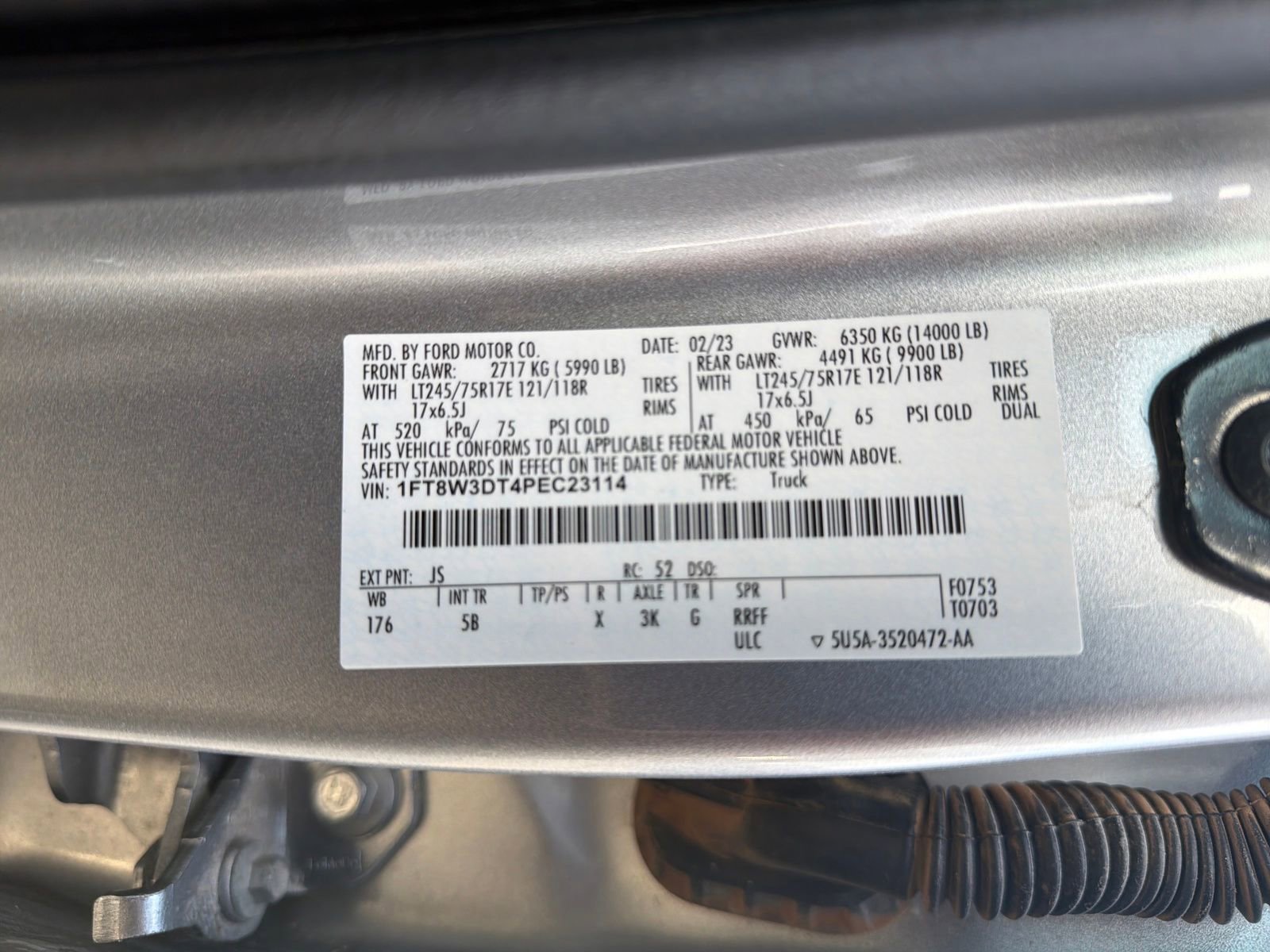 Used 2023 Ford F350 Lariat w/ FX4 Off-Road Package image 29