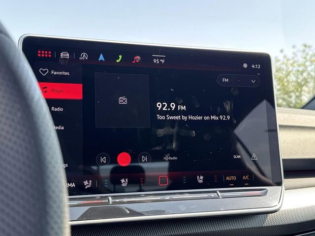 New 2025 Volkswagen GTI SE image 18