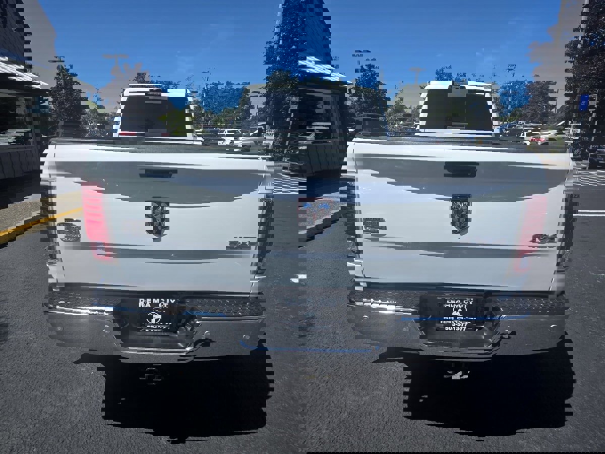 Used 2017 RAM 3500 Laramie Longhorn image 6