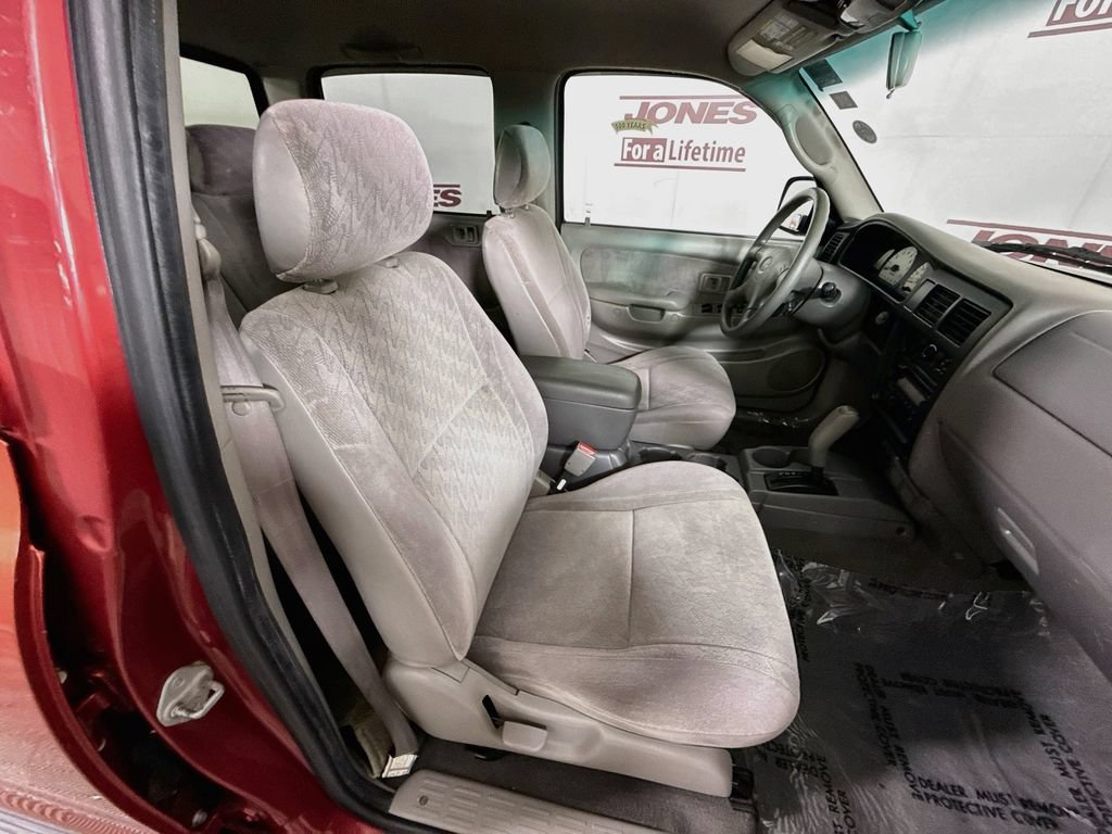 Used 2003 Toyota Tacoma PreRunner w/ Convenience Pkg RWD image 26