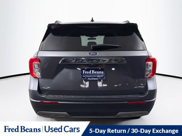 Used 2023 Ford Explorer XLT w/ Equipment Group 202A AWD/4WD image 11