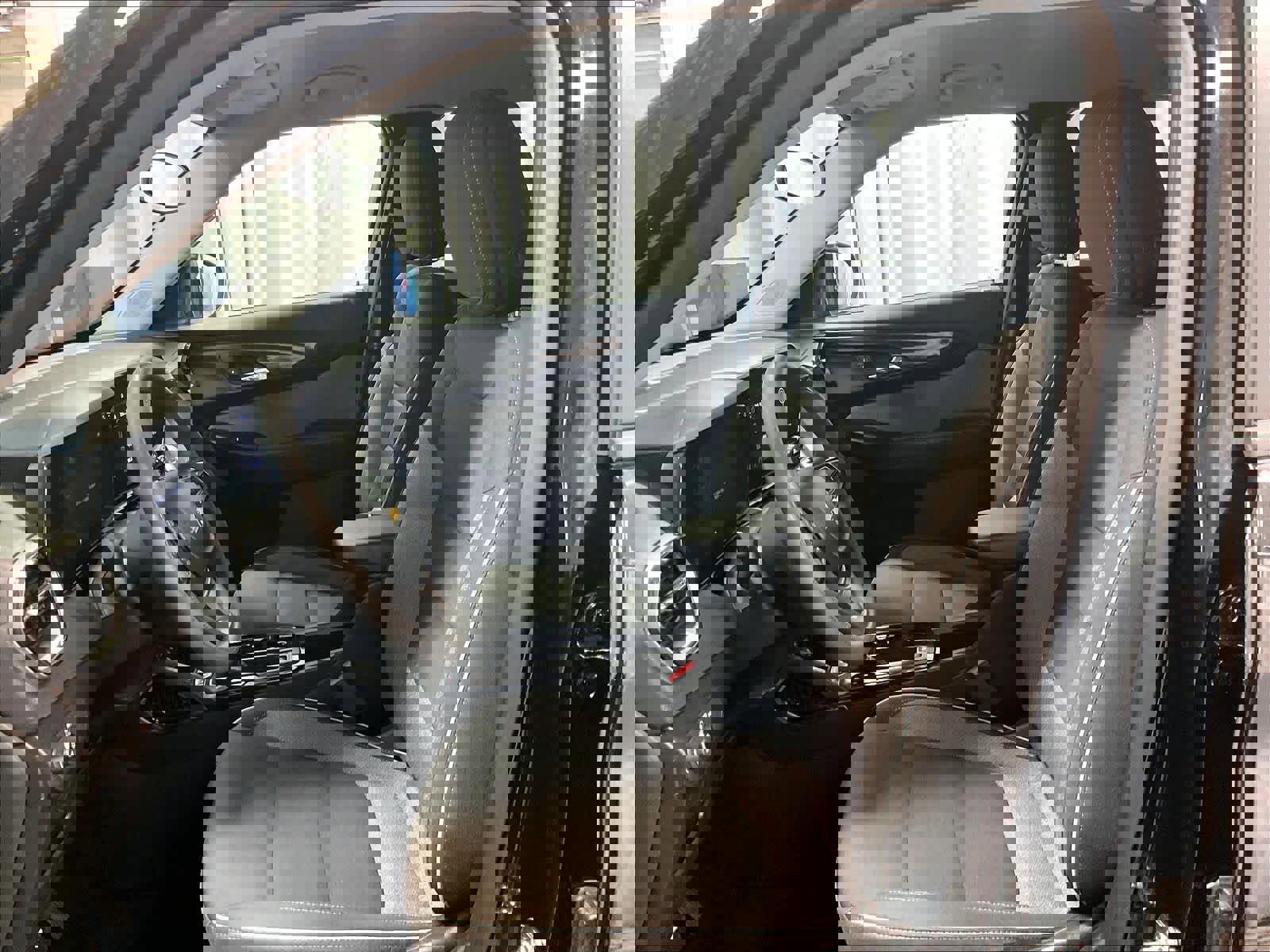 Used 2025 Chevrolet TrailBlazer LT AWD/4WD image 10