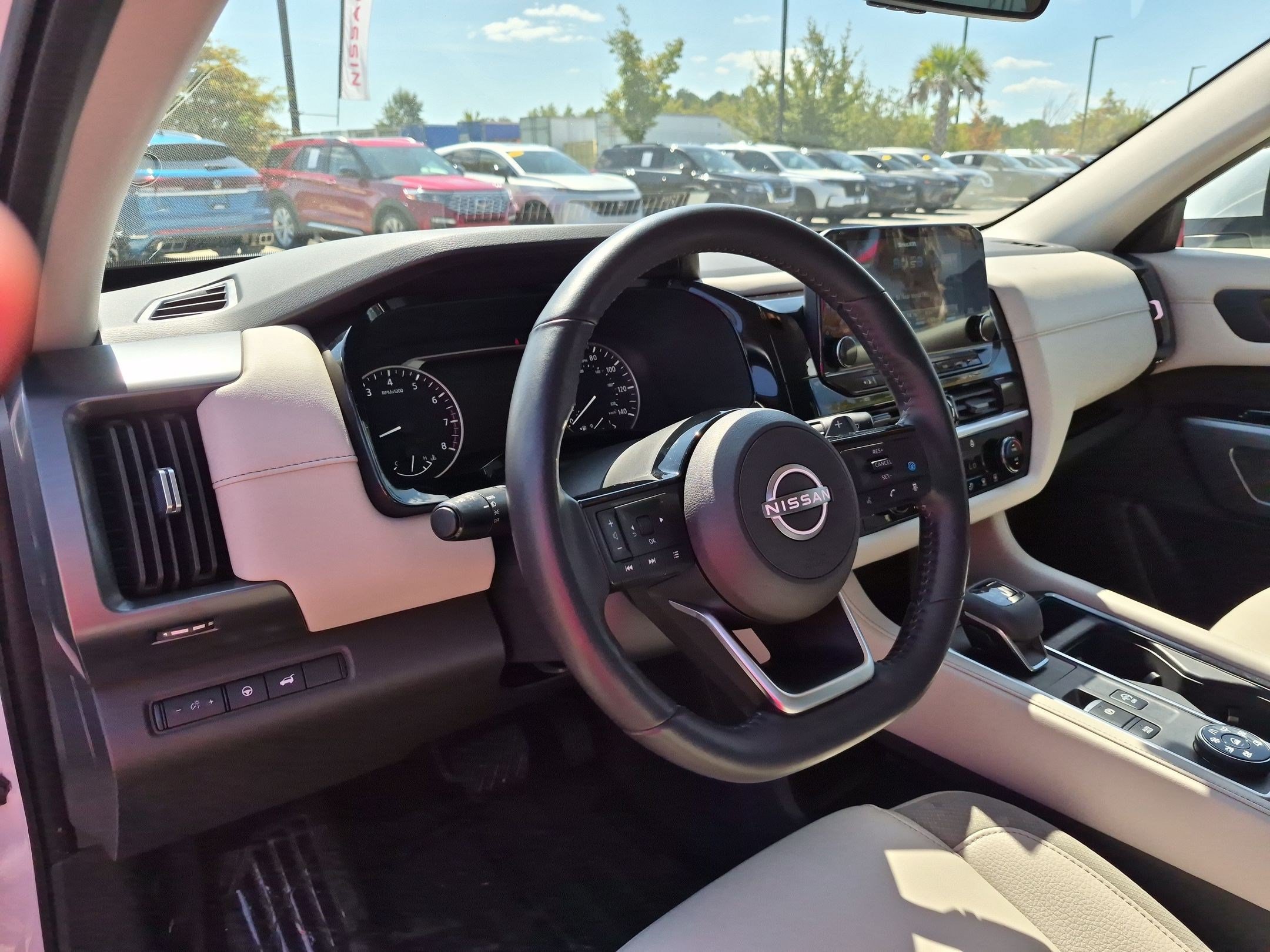 Certified 2025 Nissan Pathfinder SL AWD/4WD image 16