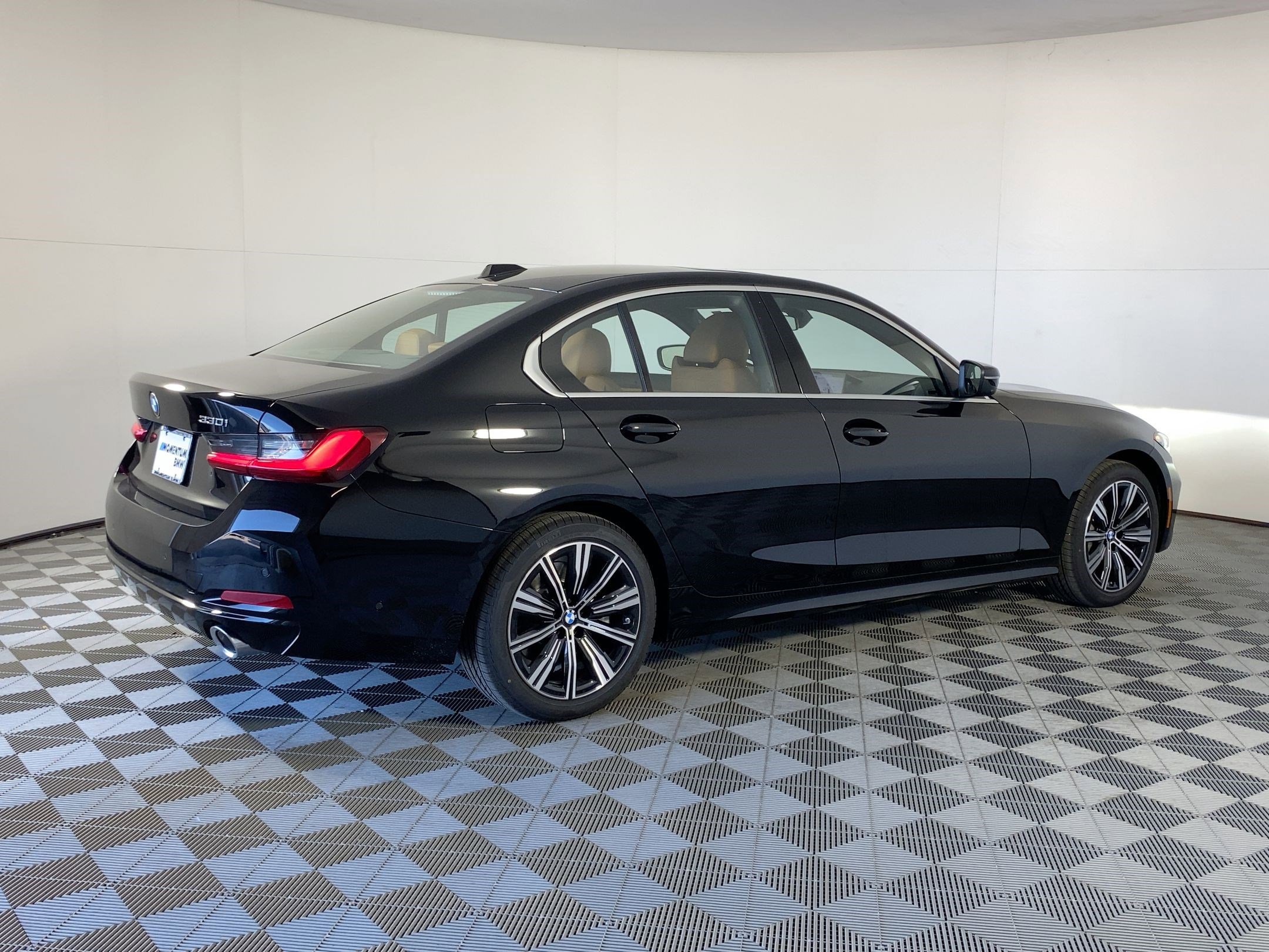 Used 2026 BMW 330i Sedan w/ Convenience Package image 7