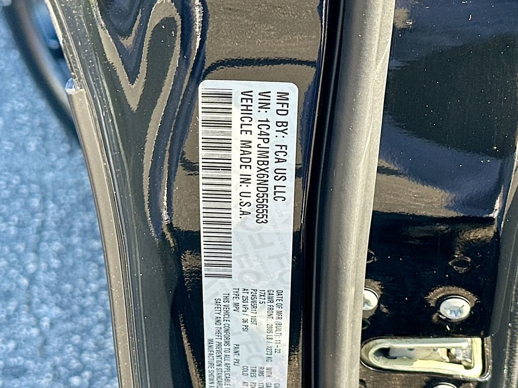 Used 2022 Jeep Cherokee Trailhawk w/ Technology Group B image 30