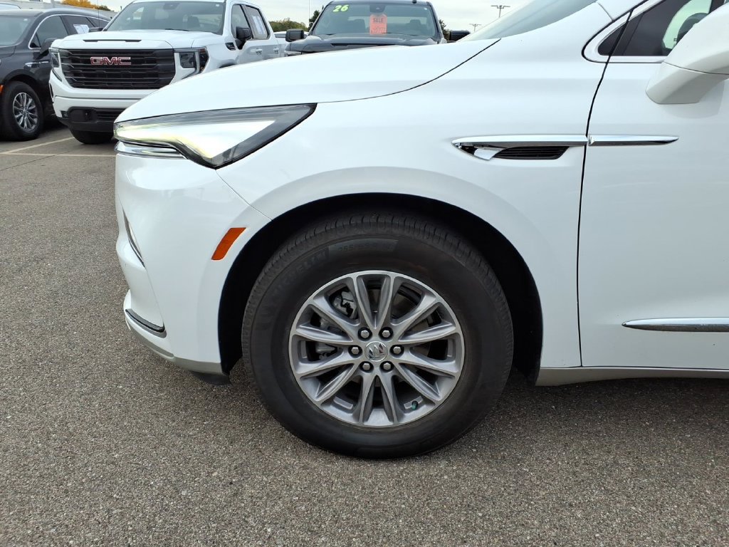Certified 2023 Buick Enclave Essence AWD/4WD image 24