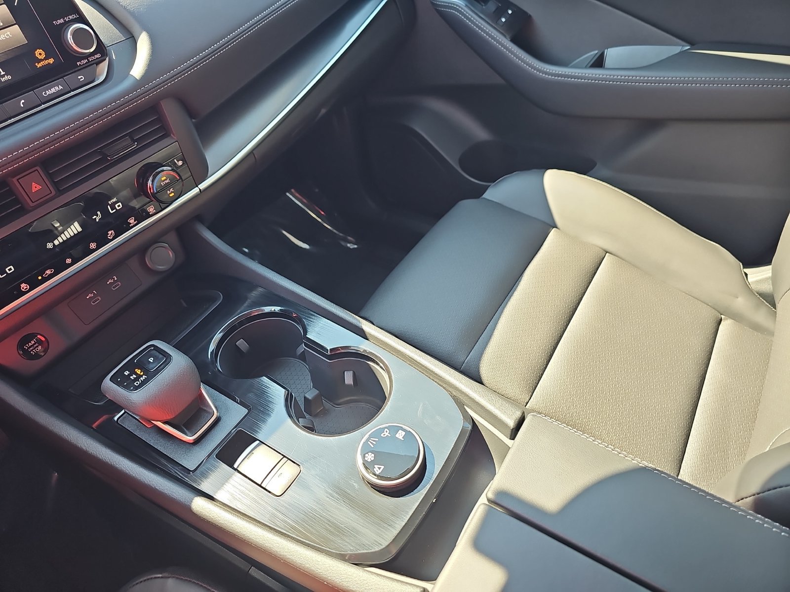 New 2027 Nissan Rogue Dark Armor AWD/4WD image 25