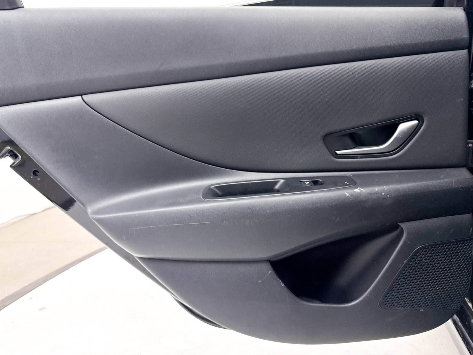 Used 2023 Hyundai Elantra SEL w/ Convenience Package FWD image 28