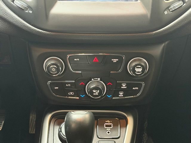 Used 2020 Jeep Compass Latitude image 14