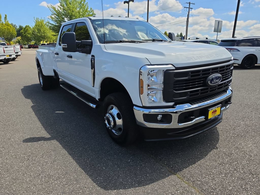 Used 2024 Ford F350 XL w/ Snow Plow/Camper Package AWD/4WD image 8