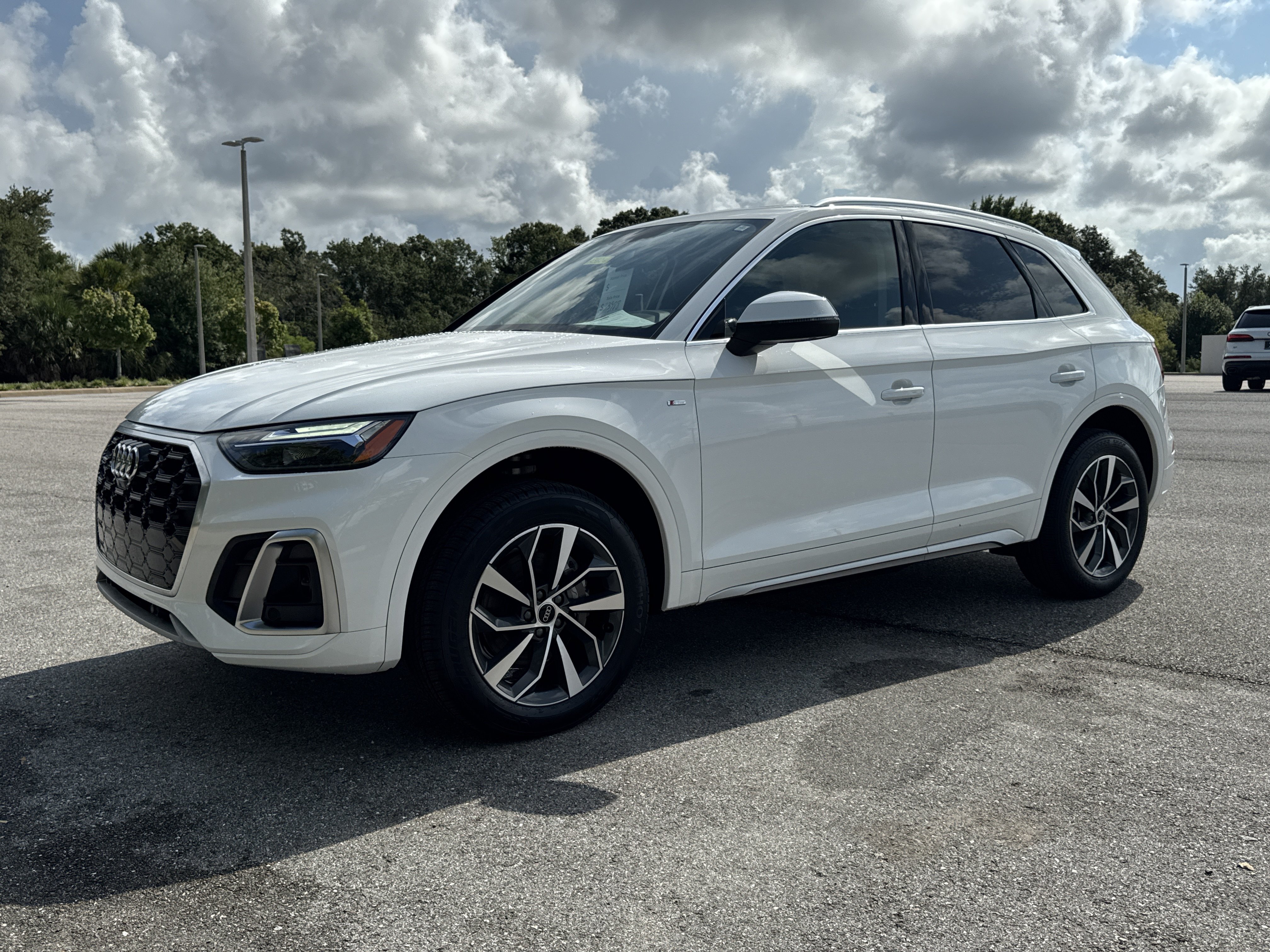 Certified 2023 Audi Q5 2.0T Premium Plus w/ Premium Plus Package AWD/4WD image 9