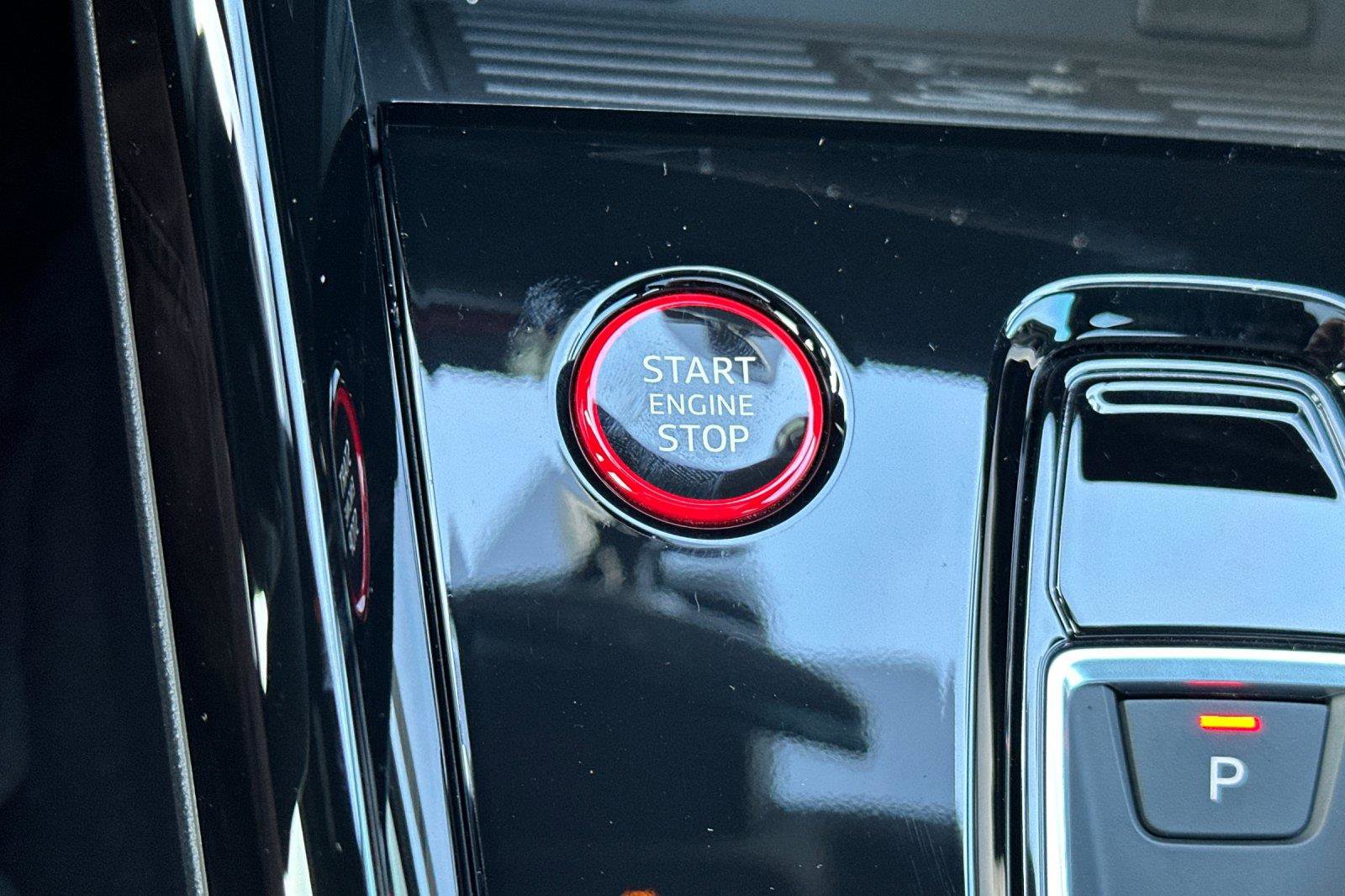 Used 2025 Audi RS 3 w/ Dynamic Plus Package image 21