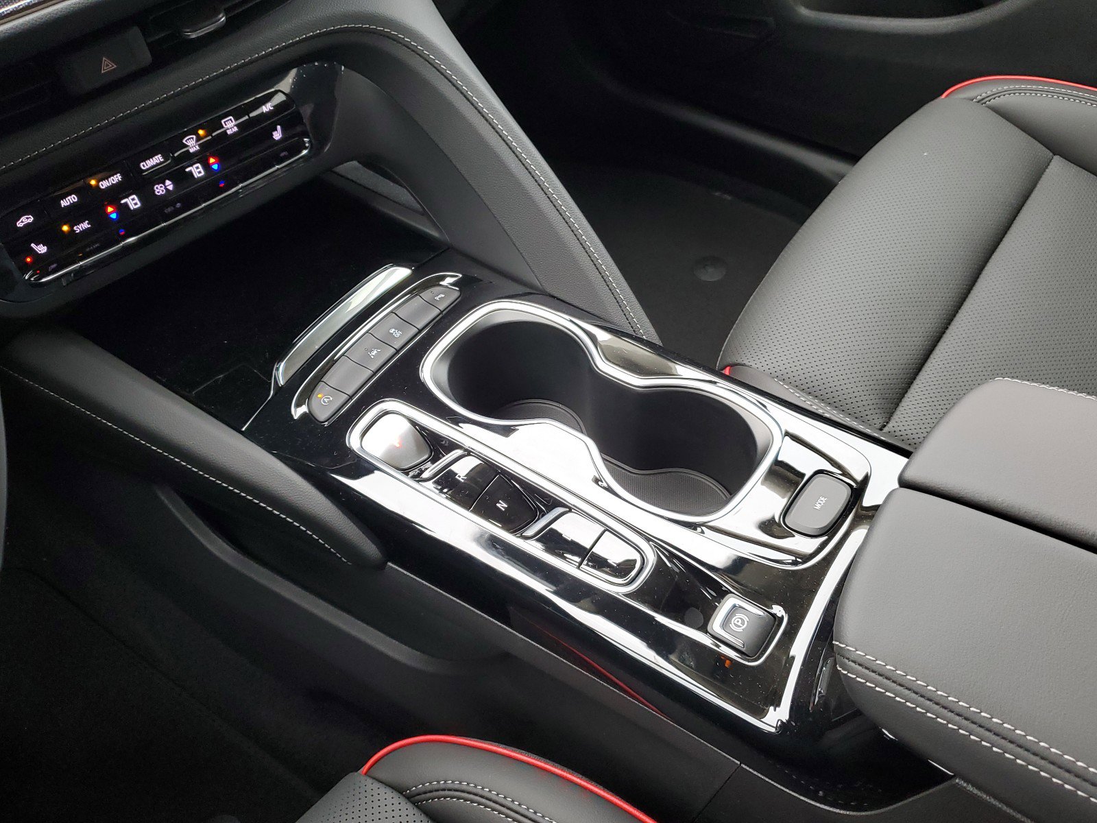 Used 2023 Buick Envision Essence w/ Sport Touring Package image 26