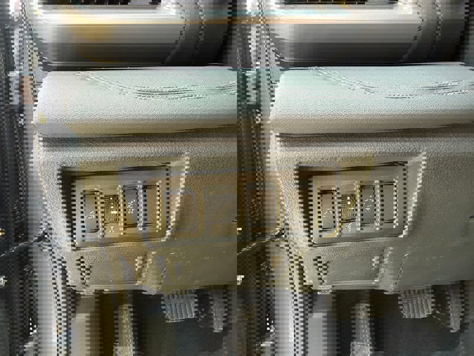 Used 2022 Subaru Outback Limited image 13