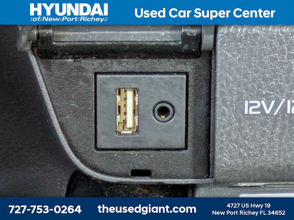 Used 2019 Toyota Camry XLE FWD image 24