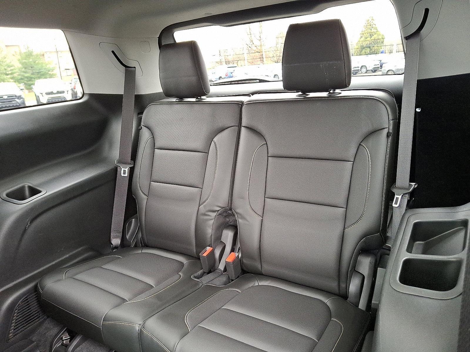 Used 2019 GMC Acadia SLT w/ LPO, Floor Liner Package image 10