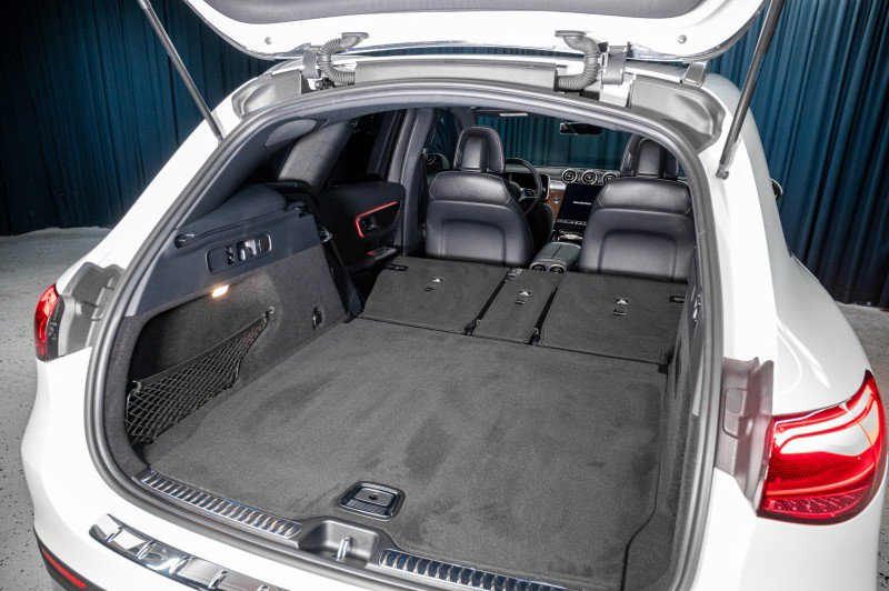 Certified 2026 Mercedes-Benz GLC 300 image 8