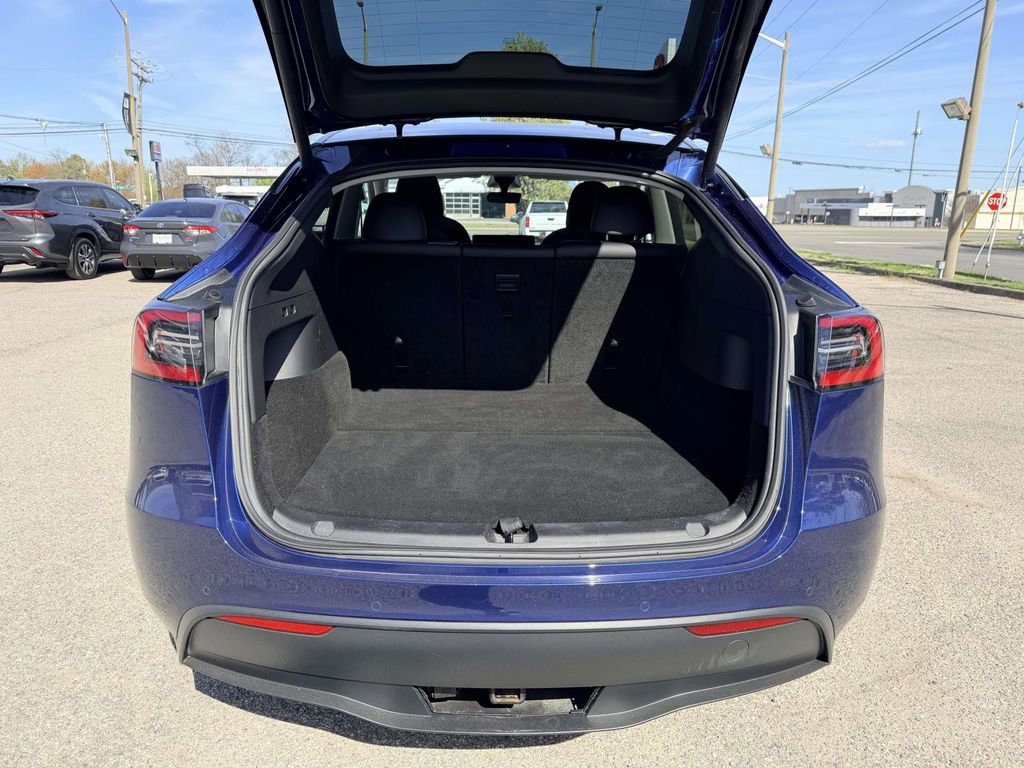 Used 2022 Tesla Model Y Performance image 15