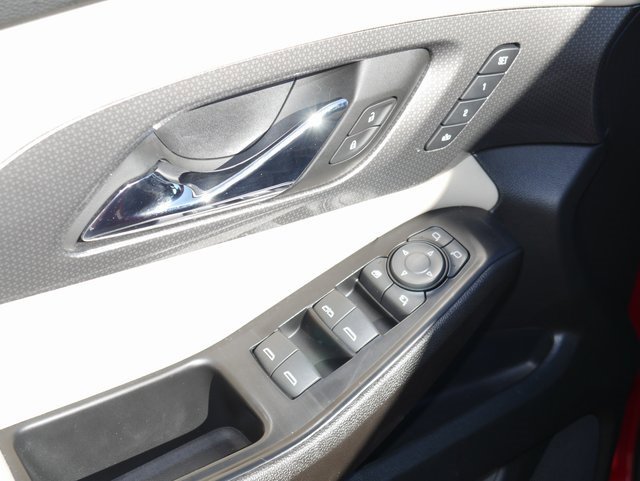 Used 2023 Chevrolet Traverse Premier image 17