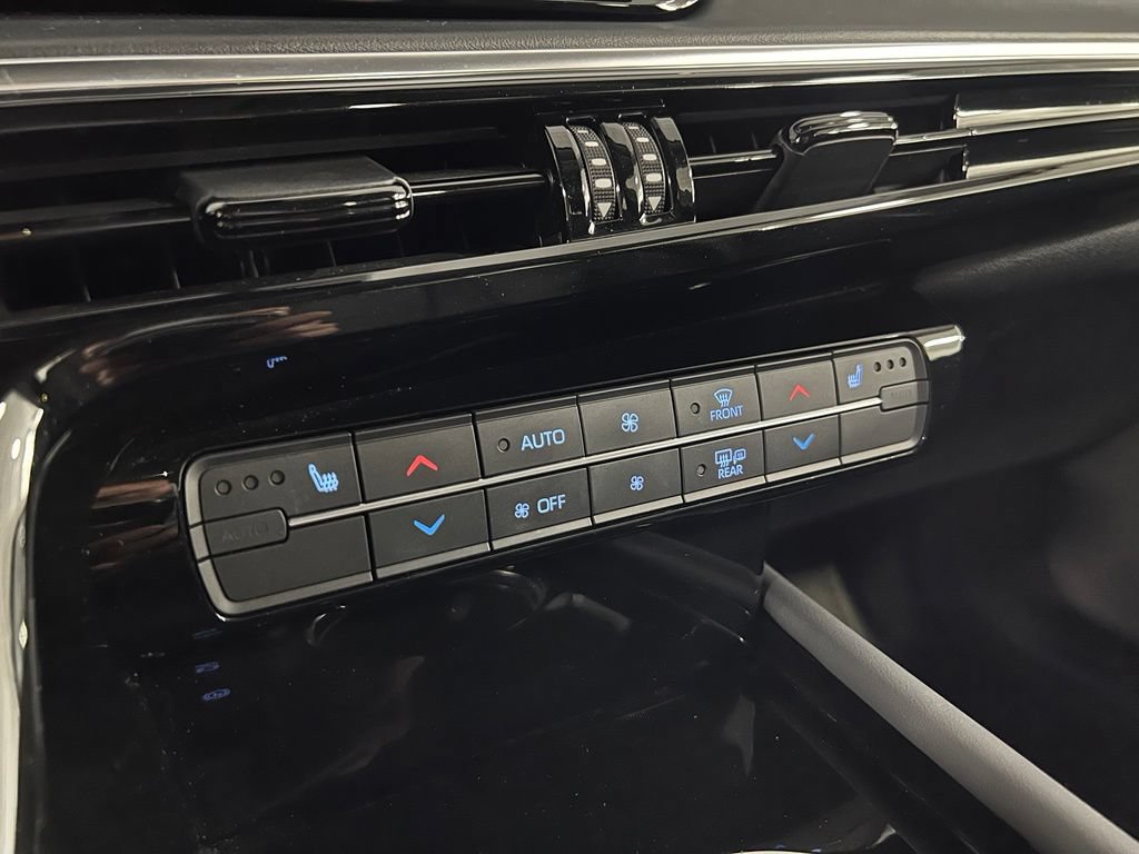 Certified 2022 Toyota Mirai w/ Advanced Technology Package RWD image 27