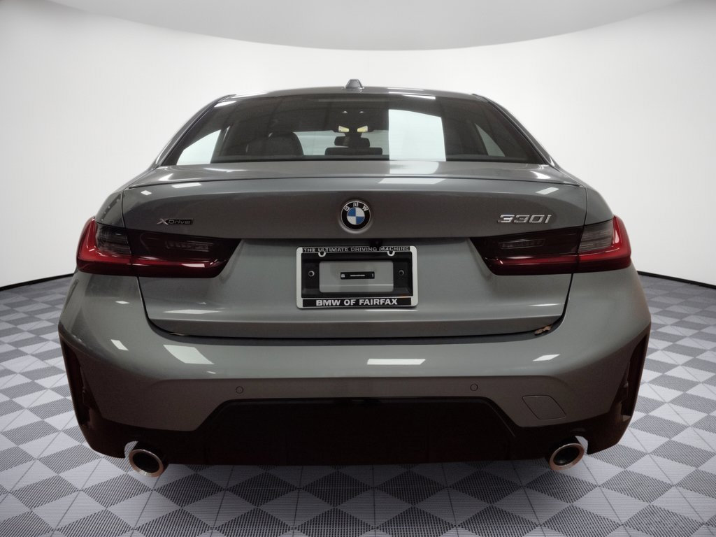 Used 2026 BMW 330i xDrive Sedan w/ M Sport Package AWD/4WD image 11