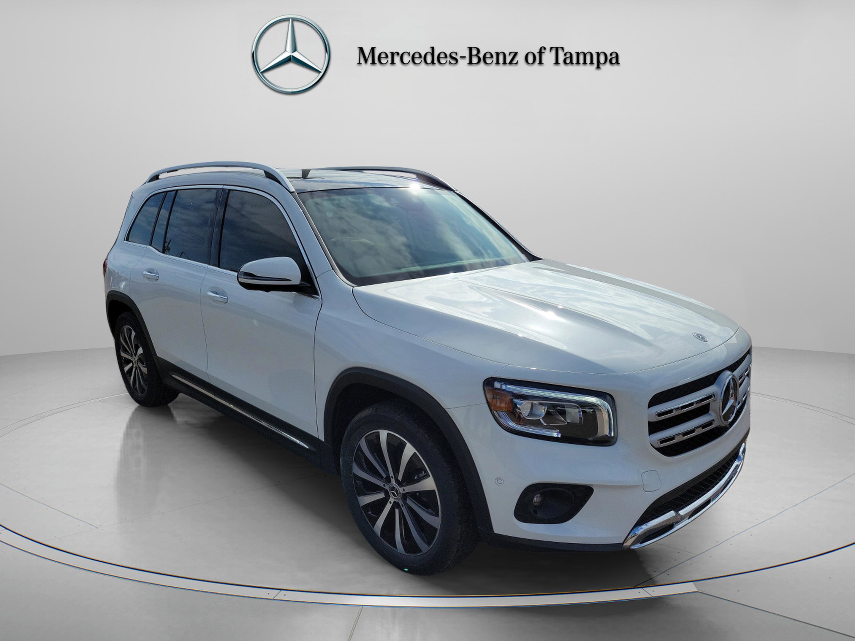 Used 2023 Mercedes-Benz GLB 250 4MATIC image 4