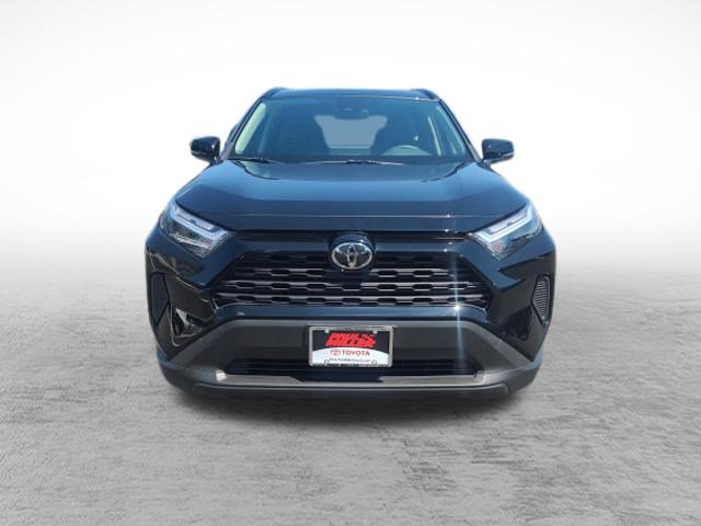 Certified 2025 Toyota RAV4 XLE AWD/4WD video 2