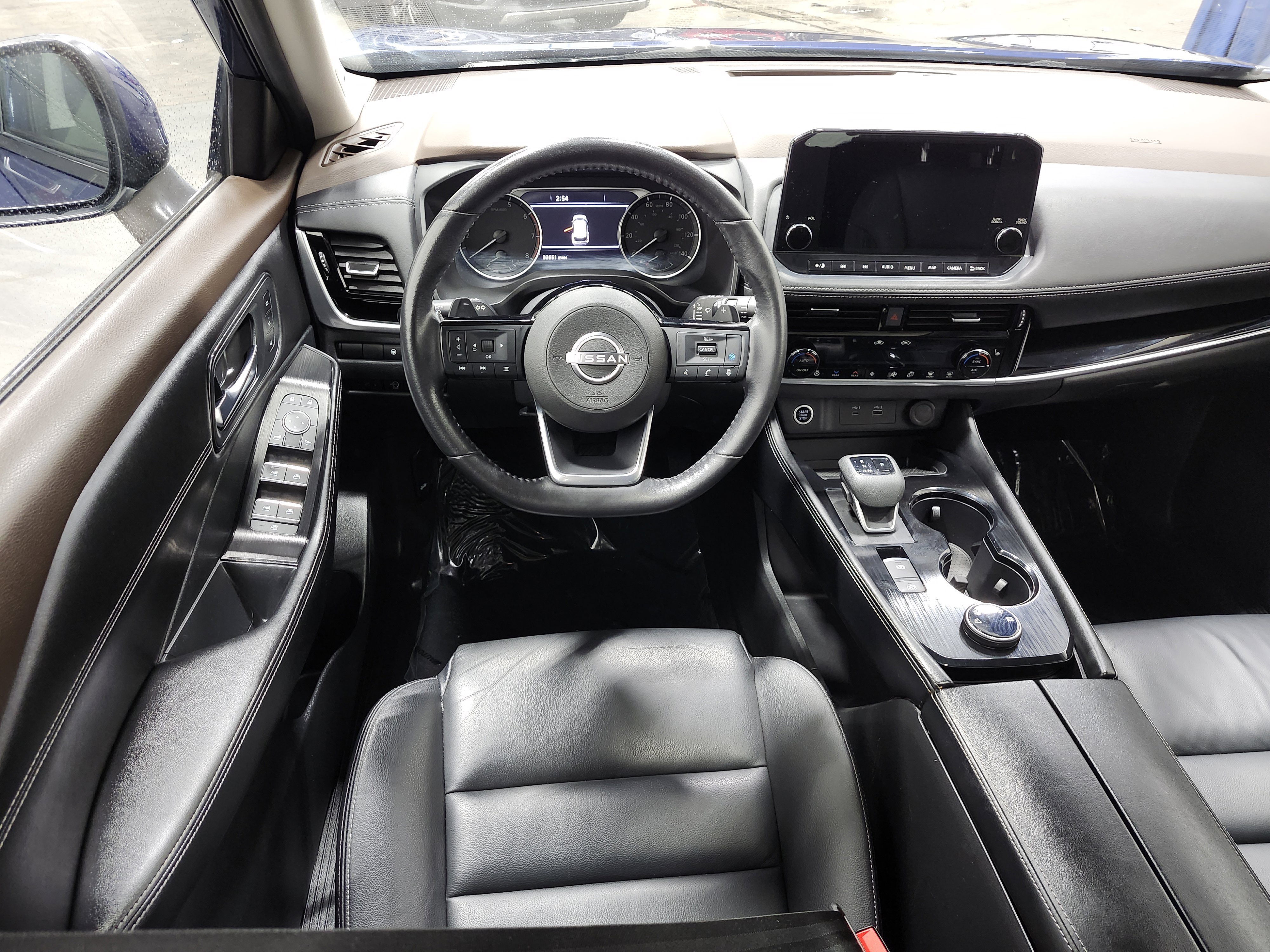 Used 2023 Nissan Rogue SL w/ SL Premium Package image 32