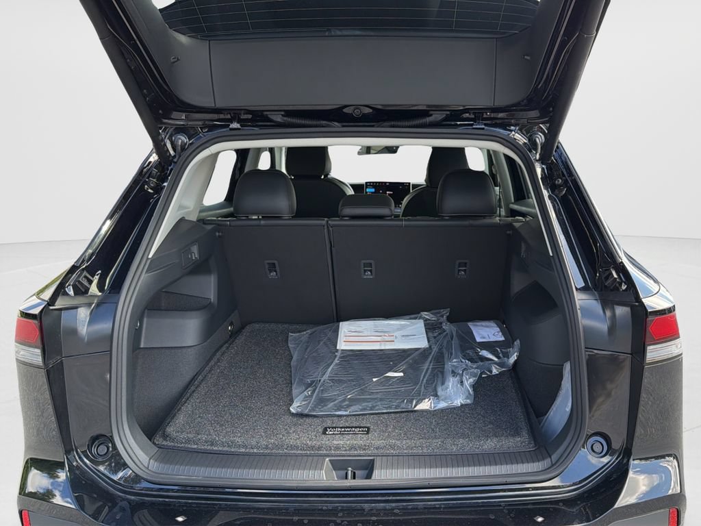 New 2026 Volkswagen Tiguan SE AWD/4WD image 9