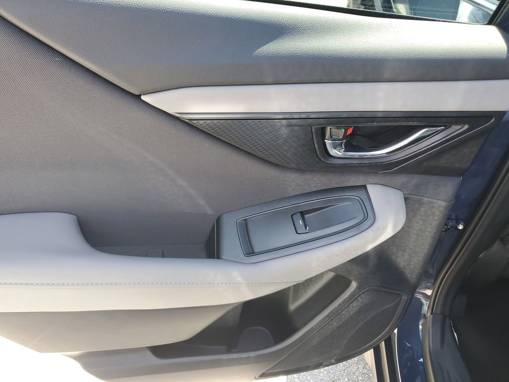 Used 2025 Subaru Outback Premium AWD/4WD image 16